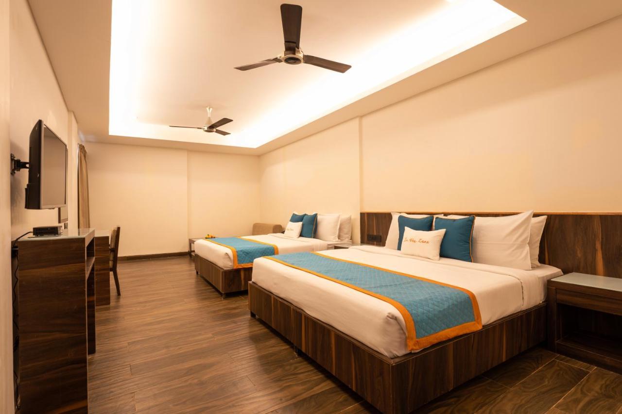 Zone Connect By The Park Parra Goa Hotel Anjuna Bagian luar foto