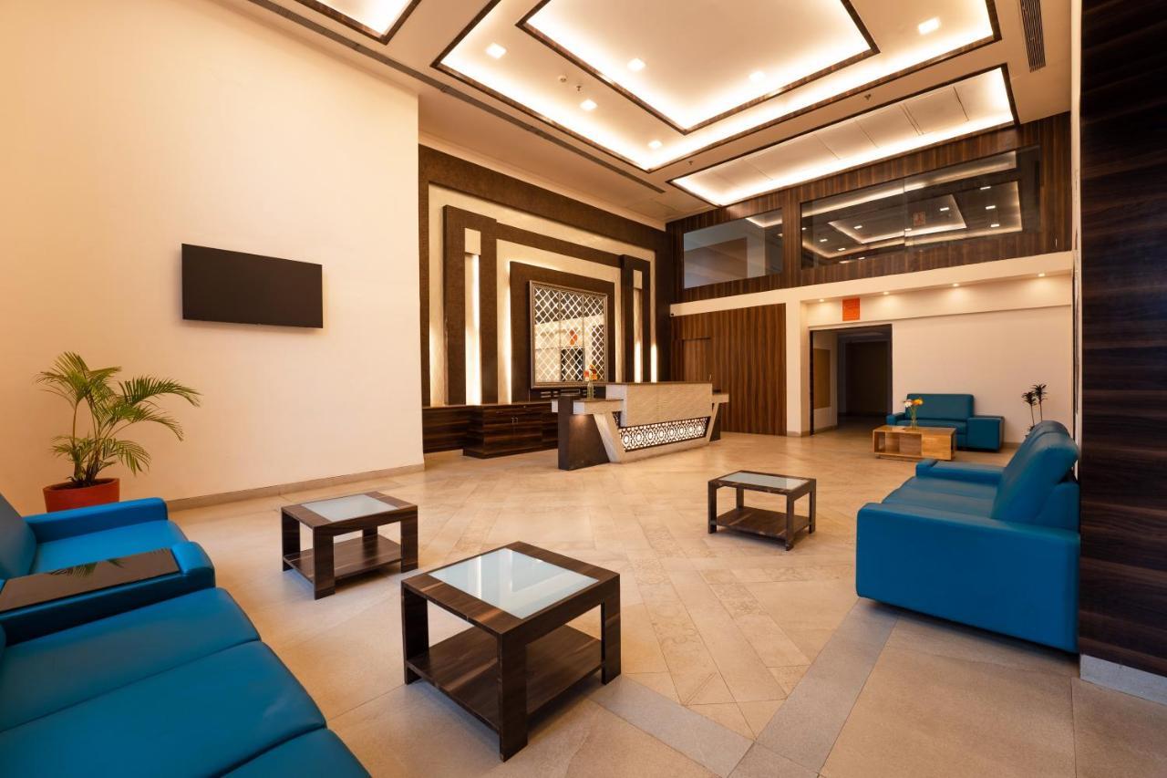 Zone Connect By The Park Parra Goa Hotel Anjuna Bagian luar foto