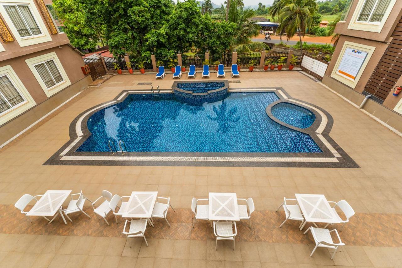 Zone Connect By The Park Parra Goa Hotel Anjuna Bagian luar foto